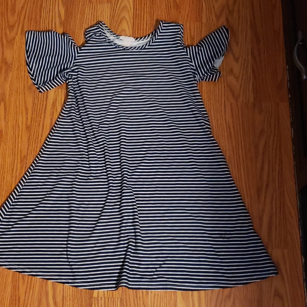 A blue and white stripes